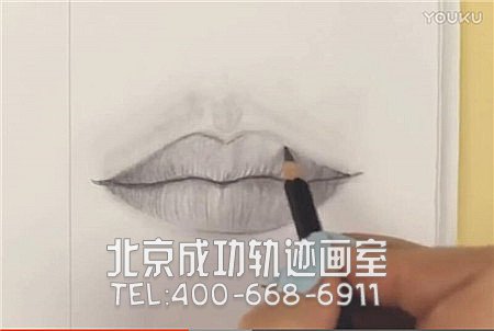 素描入門：唇部素描的畫法步驟視頻教程